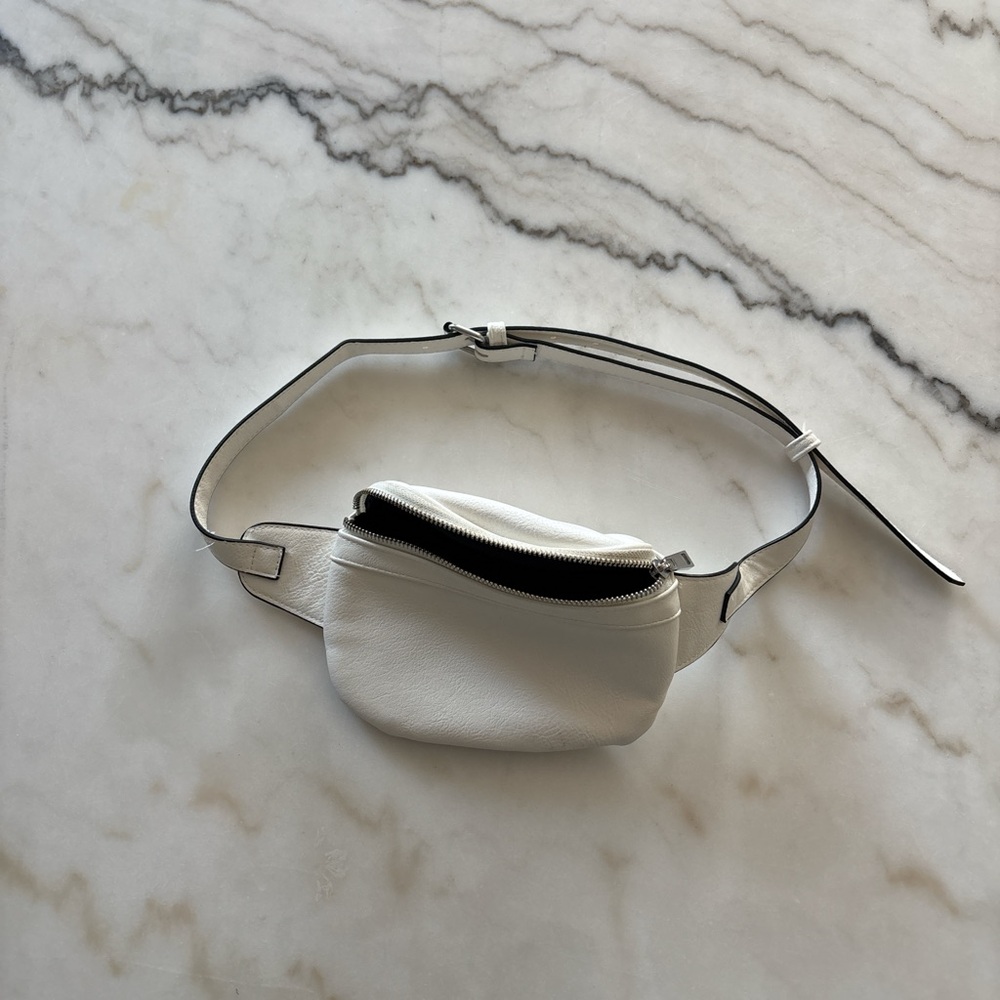 White Leather Belt Fanny pack